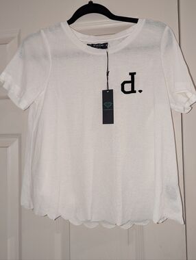 White Tee Diamond Supply Co